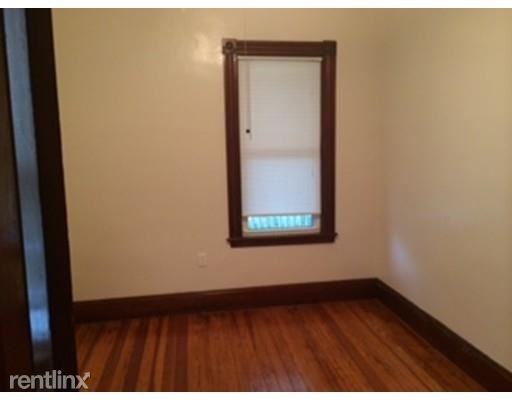 419 Geneva Ave #2 - Photo 3 of 4