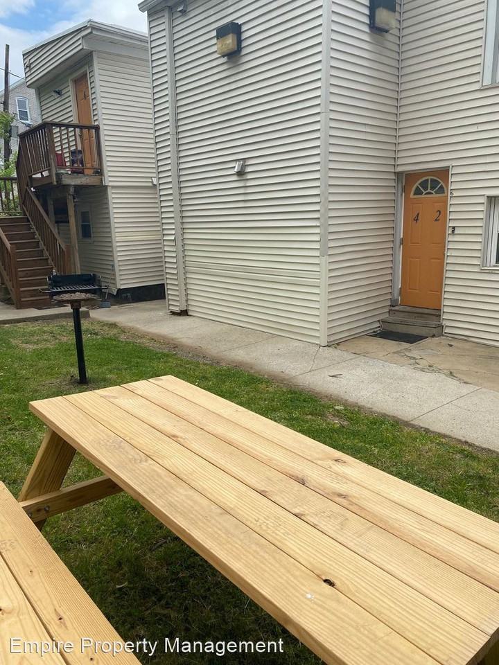 605-609 Ridge St - Photo 2 of 16