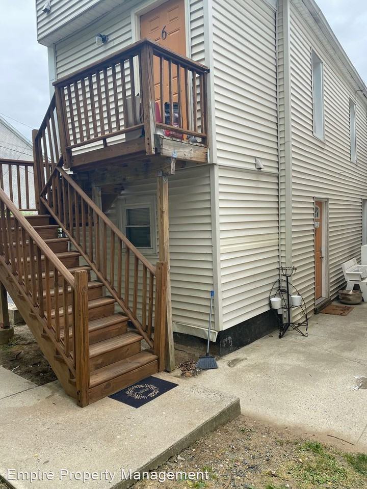 605-609 Ridge St - Photo 3 of 16