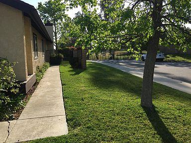 3210 Hacienda Dr - Photo 3 of 8