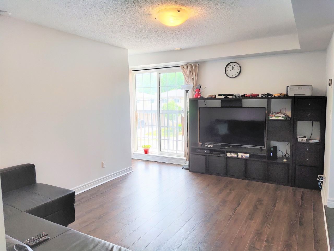 285 Antibes Drive - Photo 2 of 17