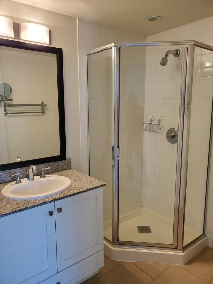 480 Robson Street - Photo 7 of 17