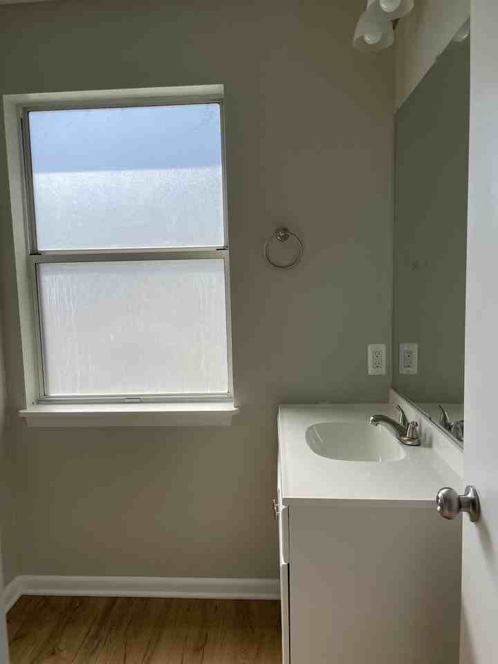 310 Fox Run - Photo 2 of 10