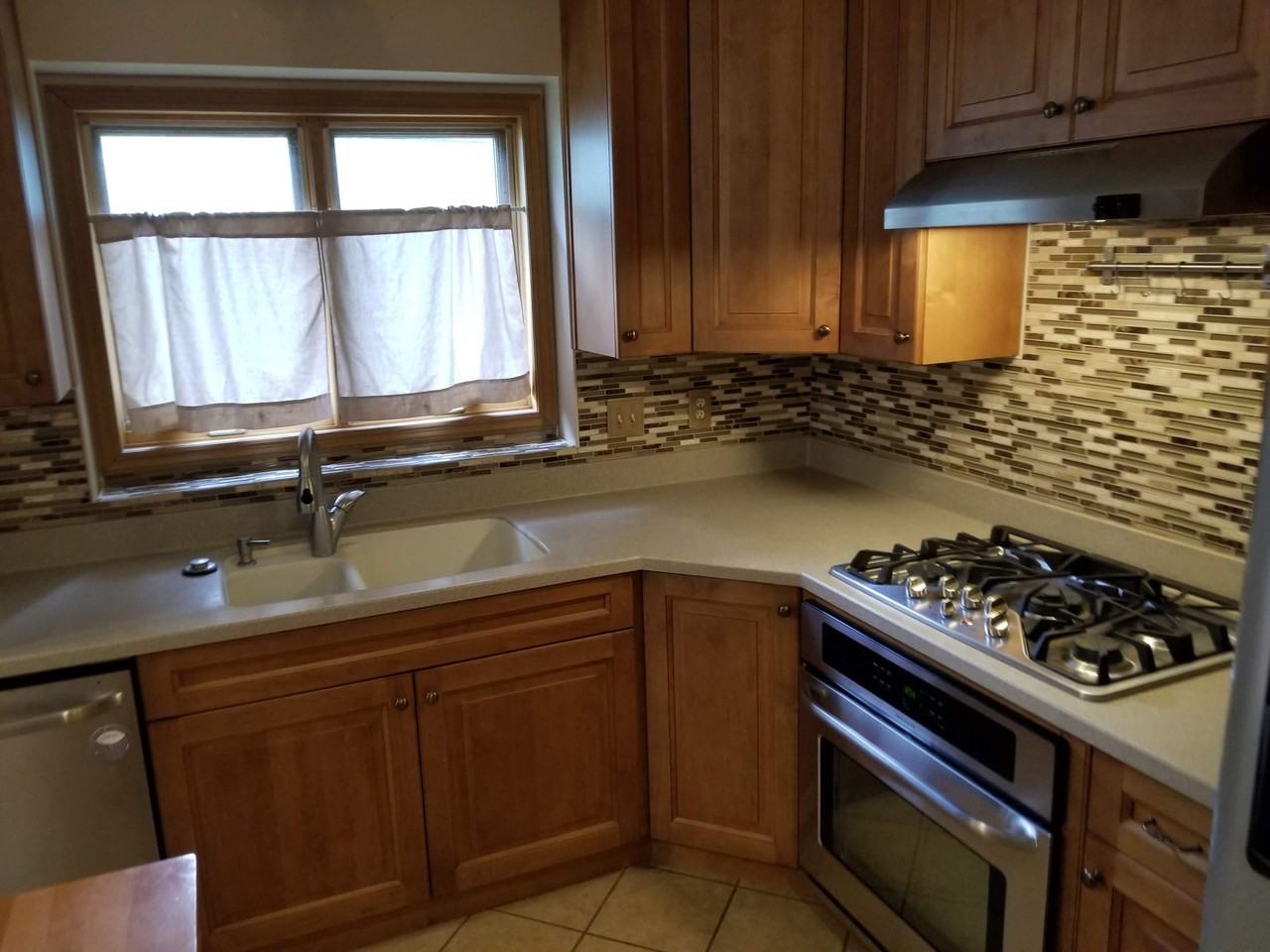 918 Woodland Dr #1 - Photo 3 of 26