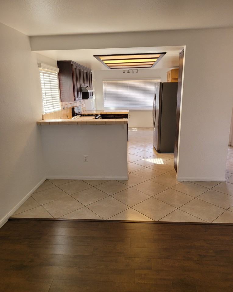 309 Sea Vale St #1 - Photo 6 of 19