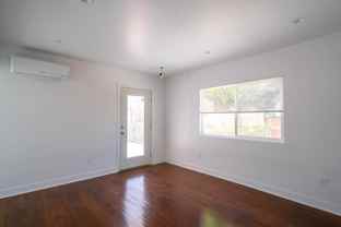 2325 1/2 S Sycamore Ave - Photo 1 of 1