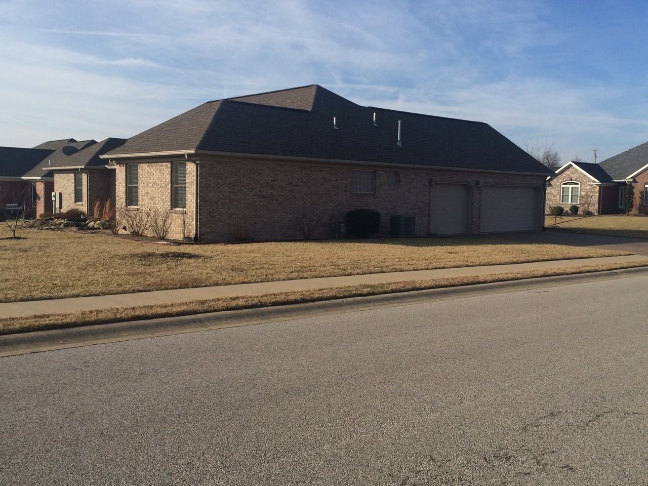 2834 Megan Dr - Photo 3 of 20