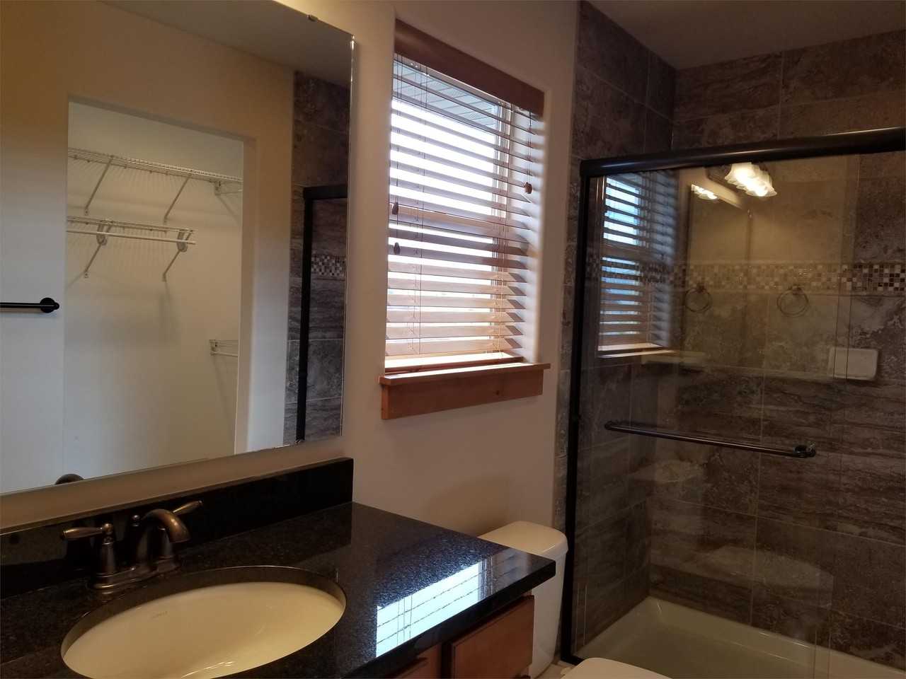 4443 Glenwood Dr #1 - Photo 5 of 13