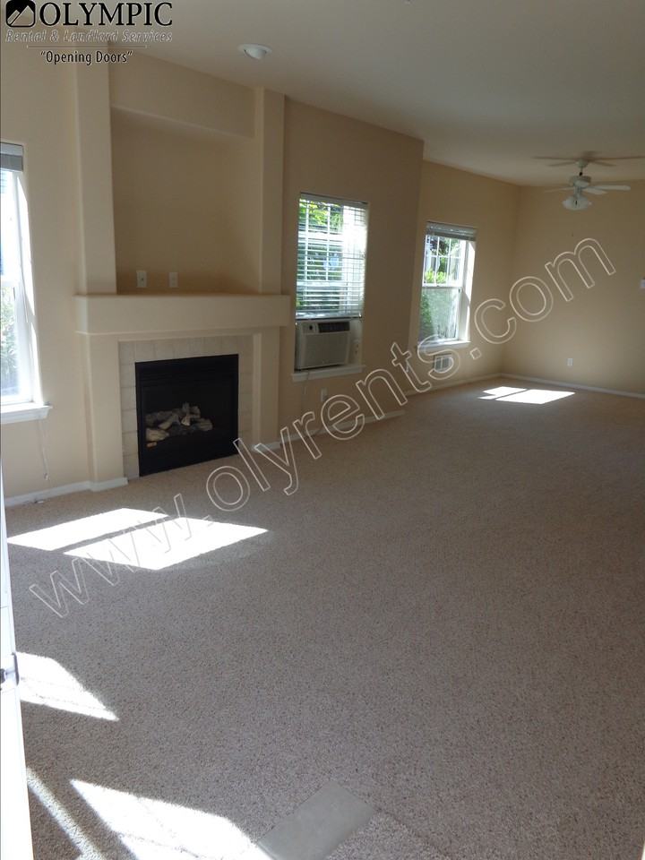 1901 Kennedy Pl - Photo 4 of 14