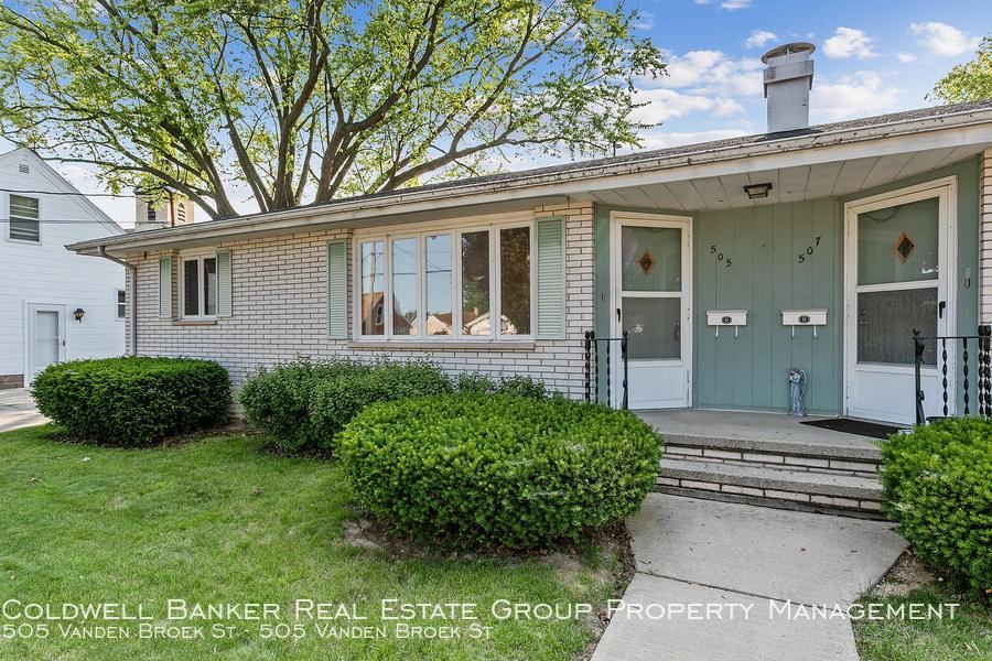 505 Vanden Broek St #505VANDENB - Photo 3 of 11