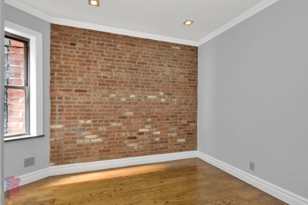 E 23rd St #18 - Photo 4 of 8
