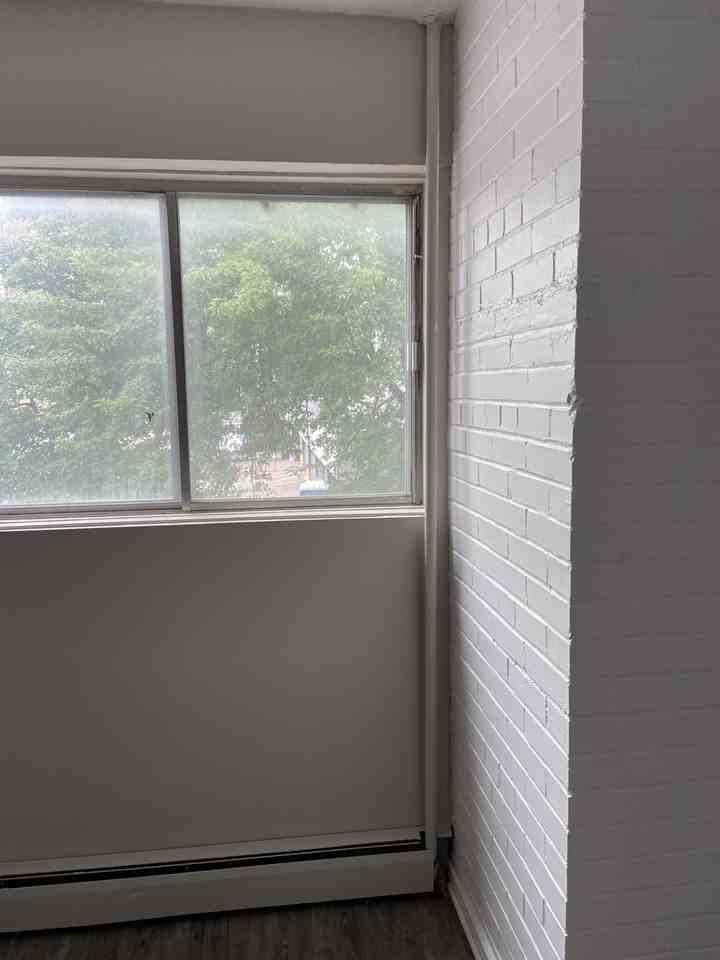 118 Beech St - Photo 2 of 5