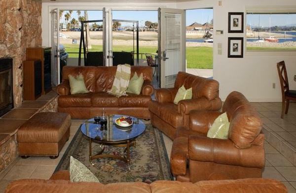 3680 Bayside Walk - Photo 2 of 12