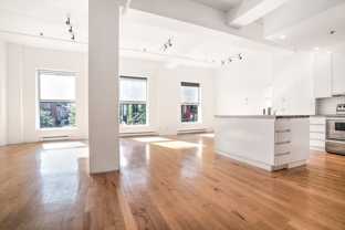 3720 Rue Clark - Photo 1 of 1