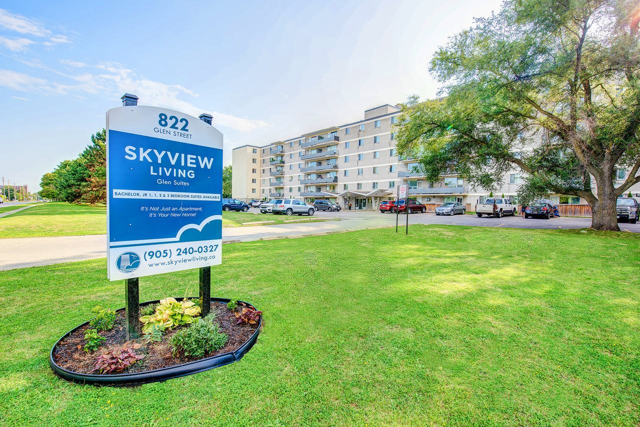 Glen Suites Apartments for Rent 822 Glen St, Oshawa, ON L1J 3V2 with 2 Floorplans Zumper