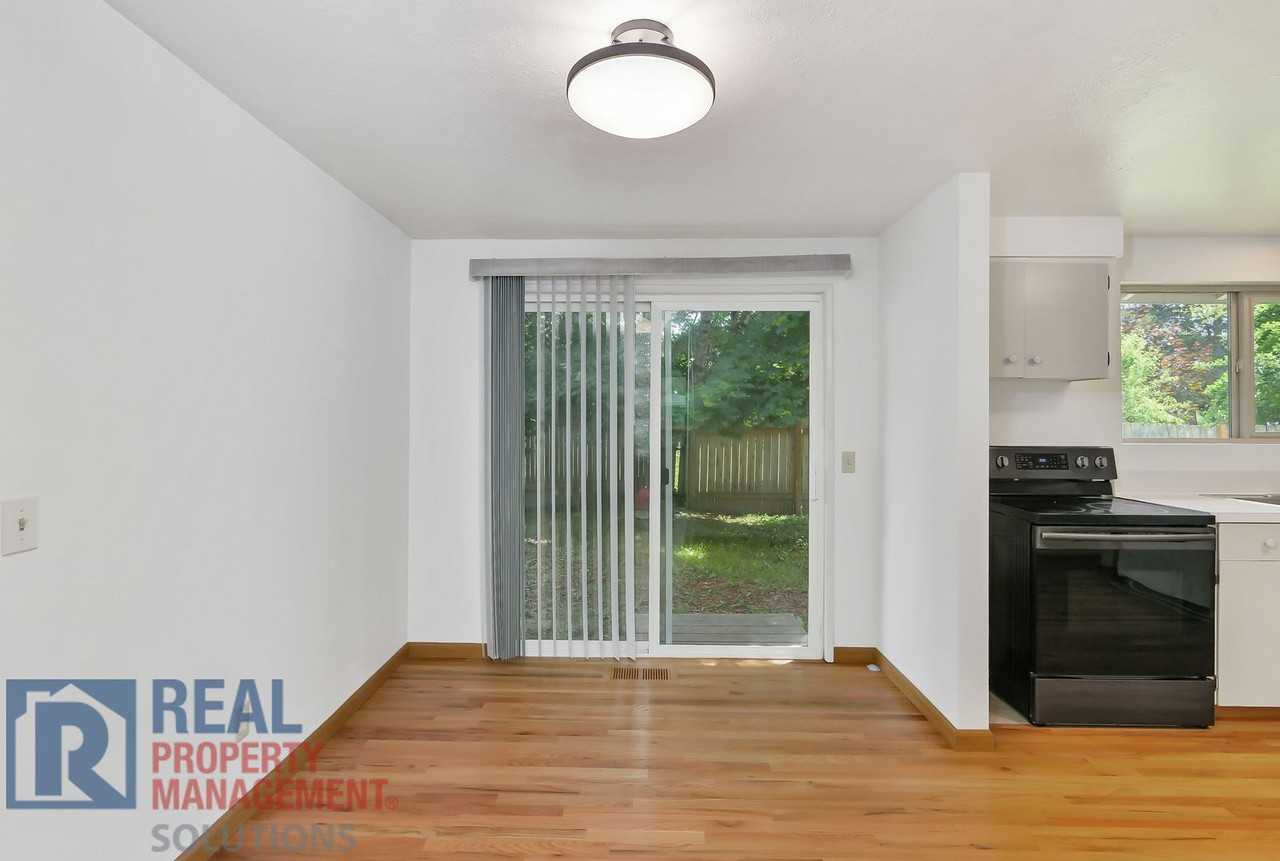 13530 Sw 3rd St - Photo 3 of 21