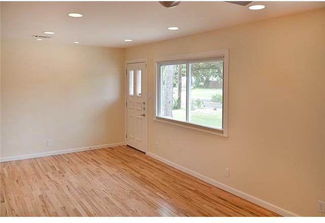 1179 Oakgrove Ave #1 - Photo 4 of 50