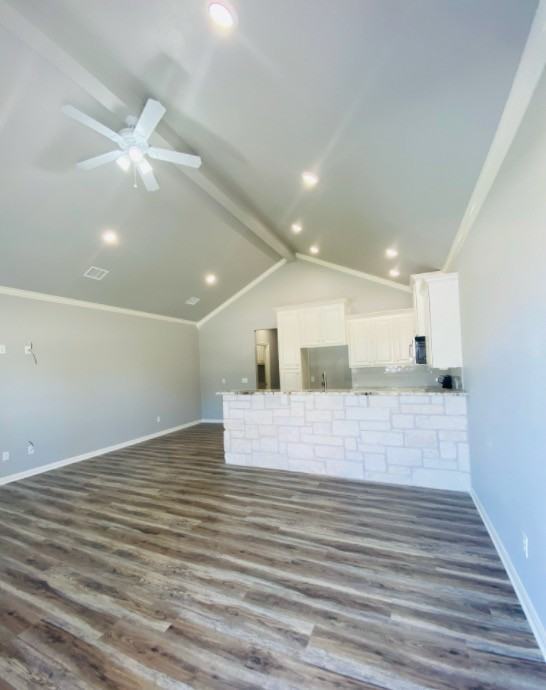 718 S Main St #718 - Photo 3 of 14