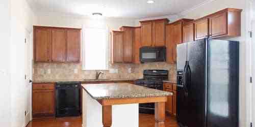 613 Adams Point Dr - Photo 3 of 20