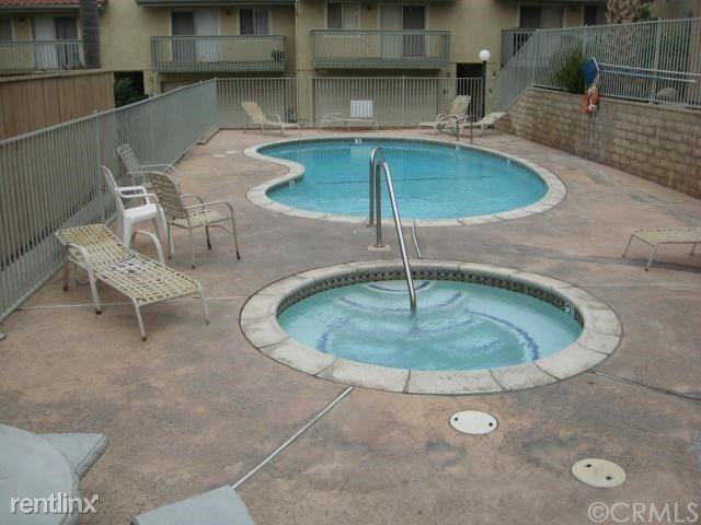 93 93 Tennessee St B - Photo 2 of 2