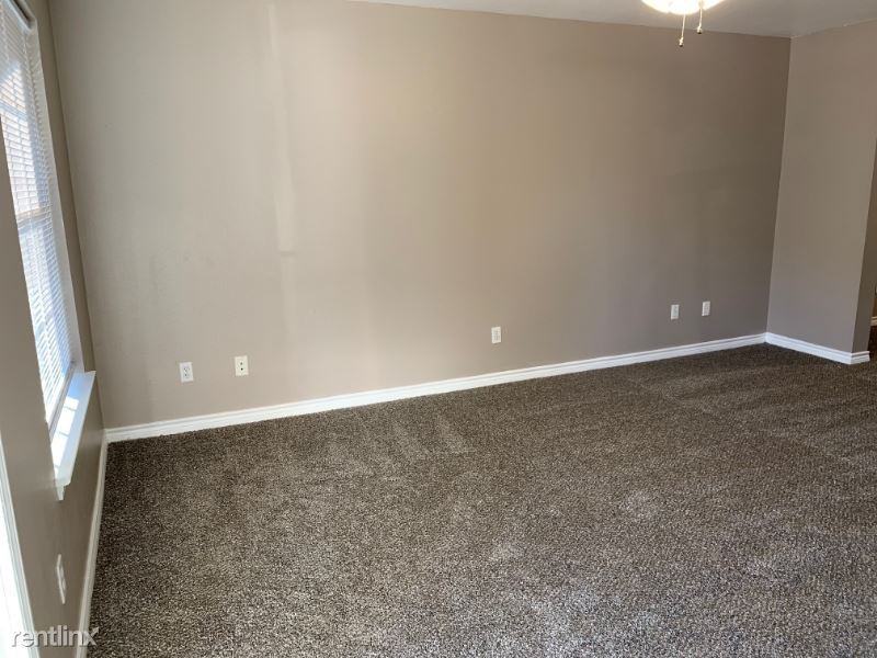 3201 Avenue H - Photo 2 of 21