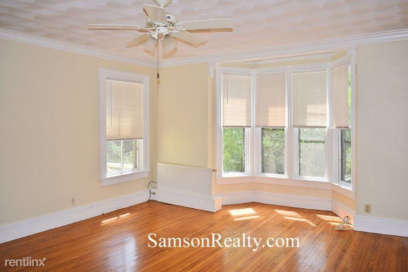 745 Pleasant St - Photo 2 of 12