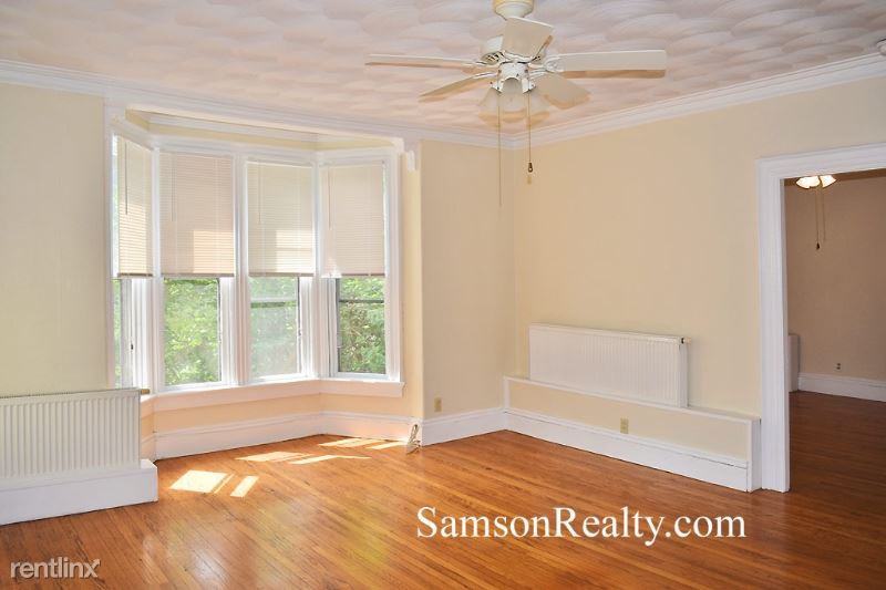 745 Pleasant St - Photo 3 of 12