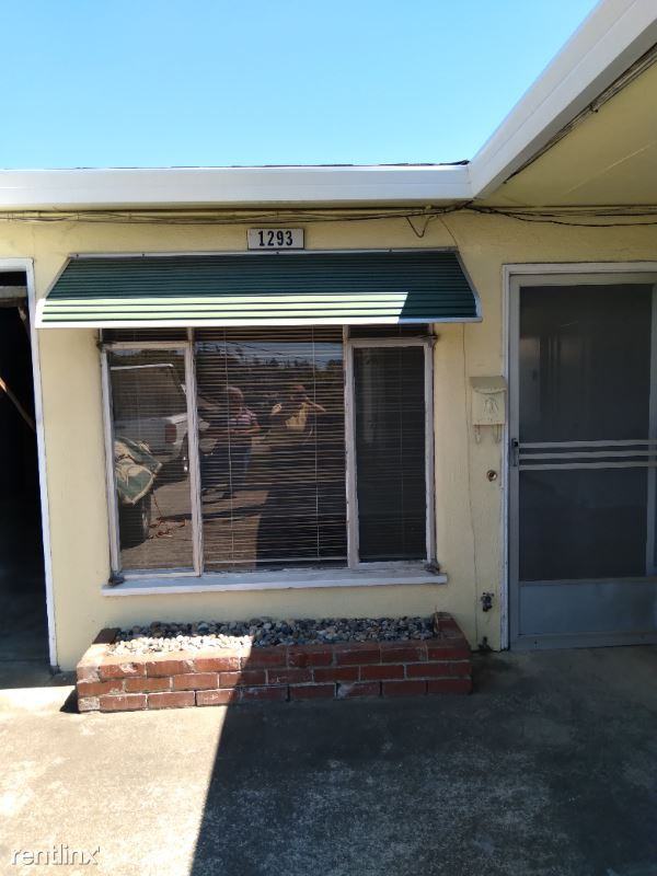 1293 Grove Way - Photo 2 of 11