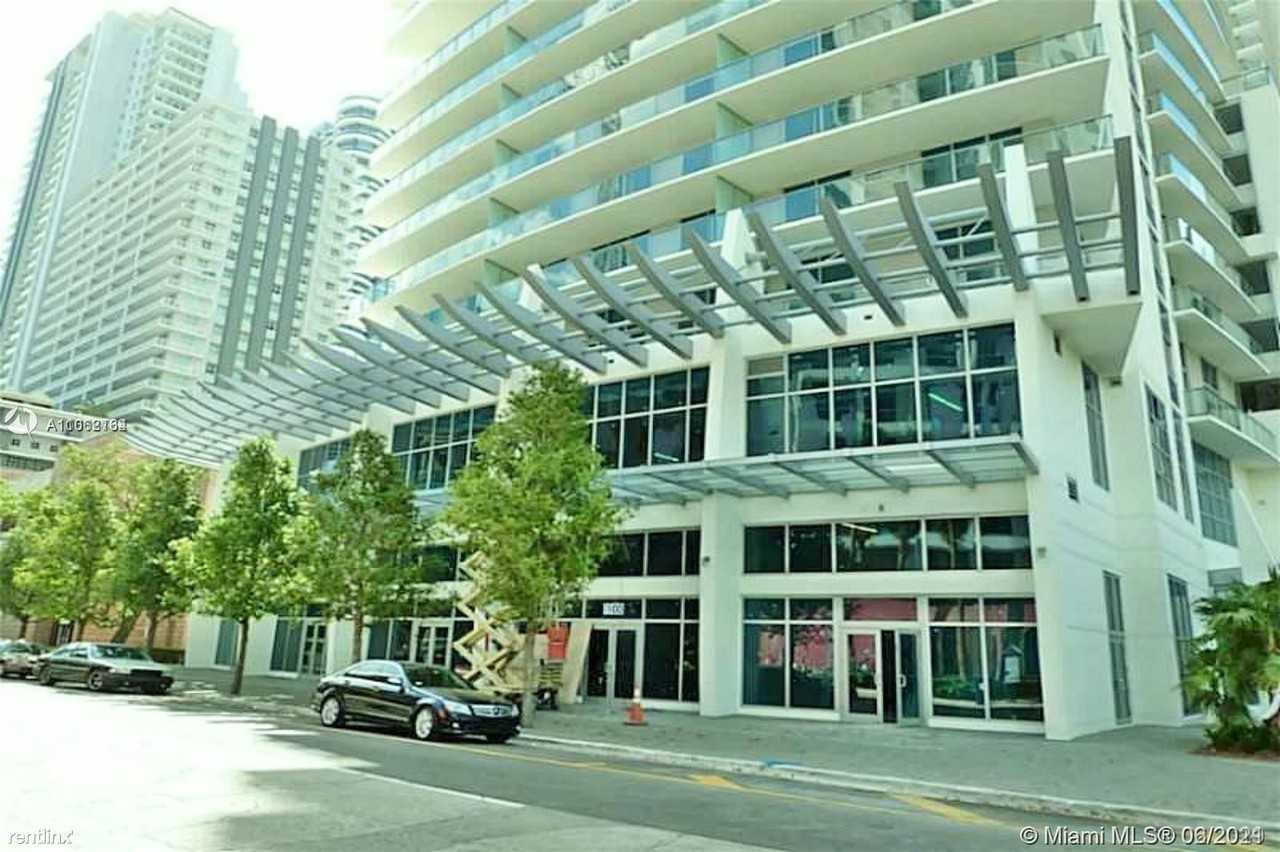 MILLECENTO - Photo 3 of 35