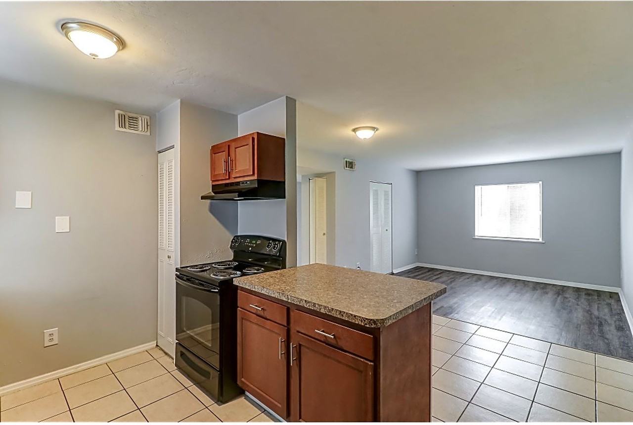 Hampton Forest Apartments 7301 W University Ave, Gainesville, FL