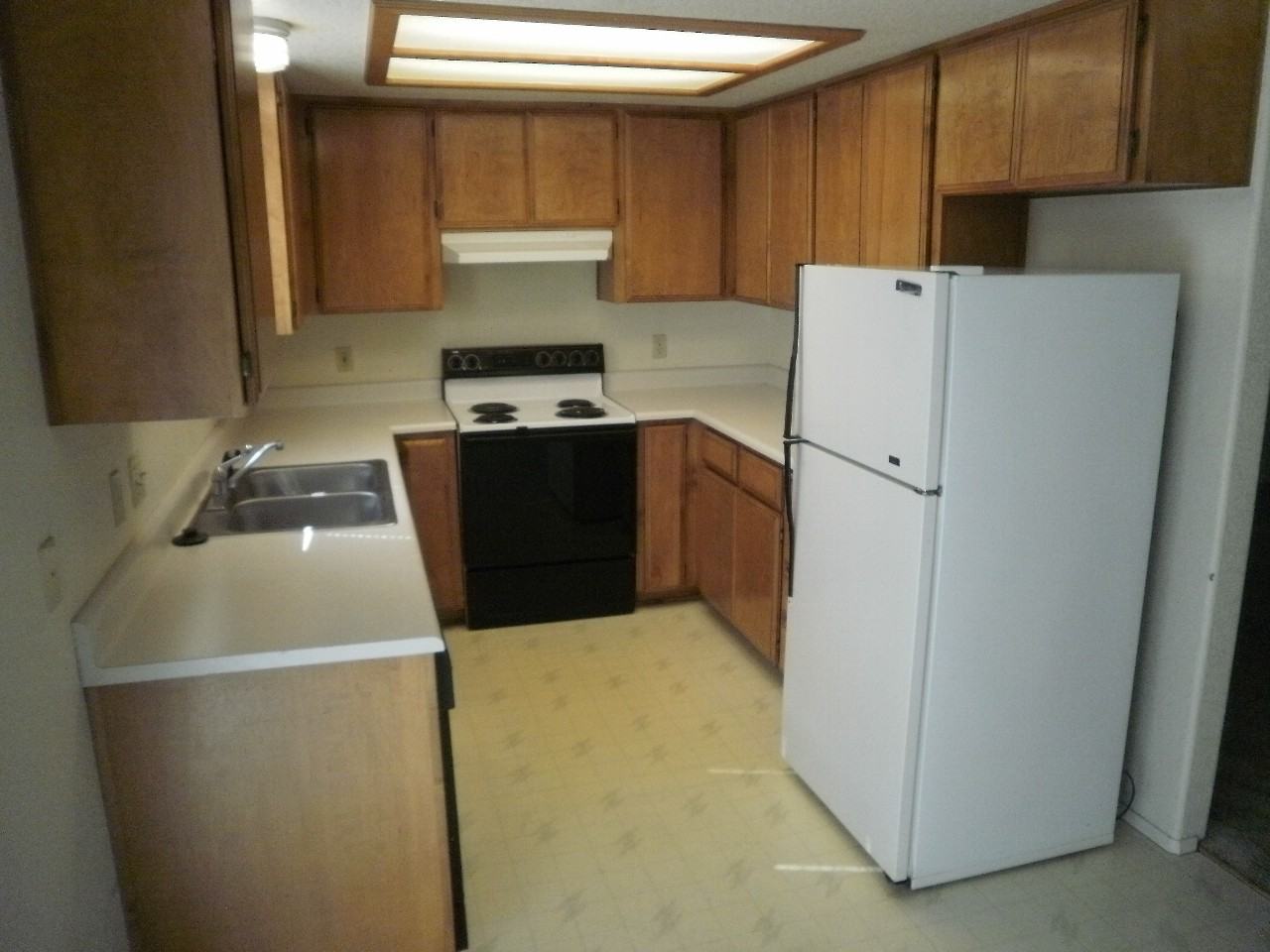 1891 Kellenbeck Ave - Photo 2 of 6