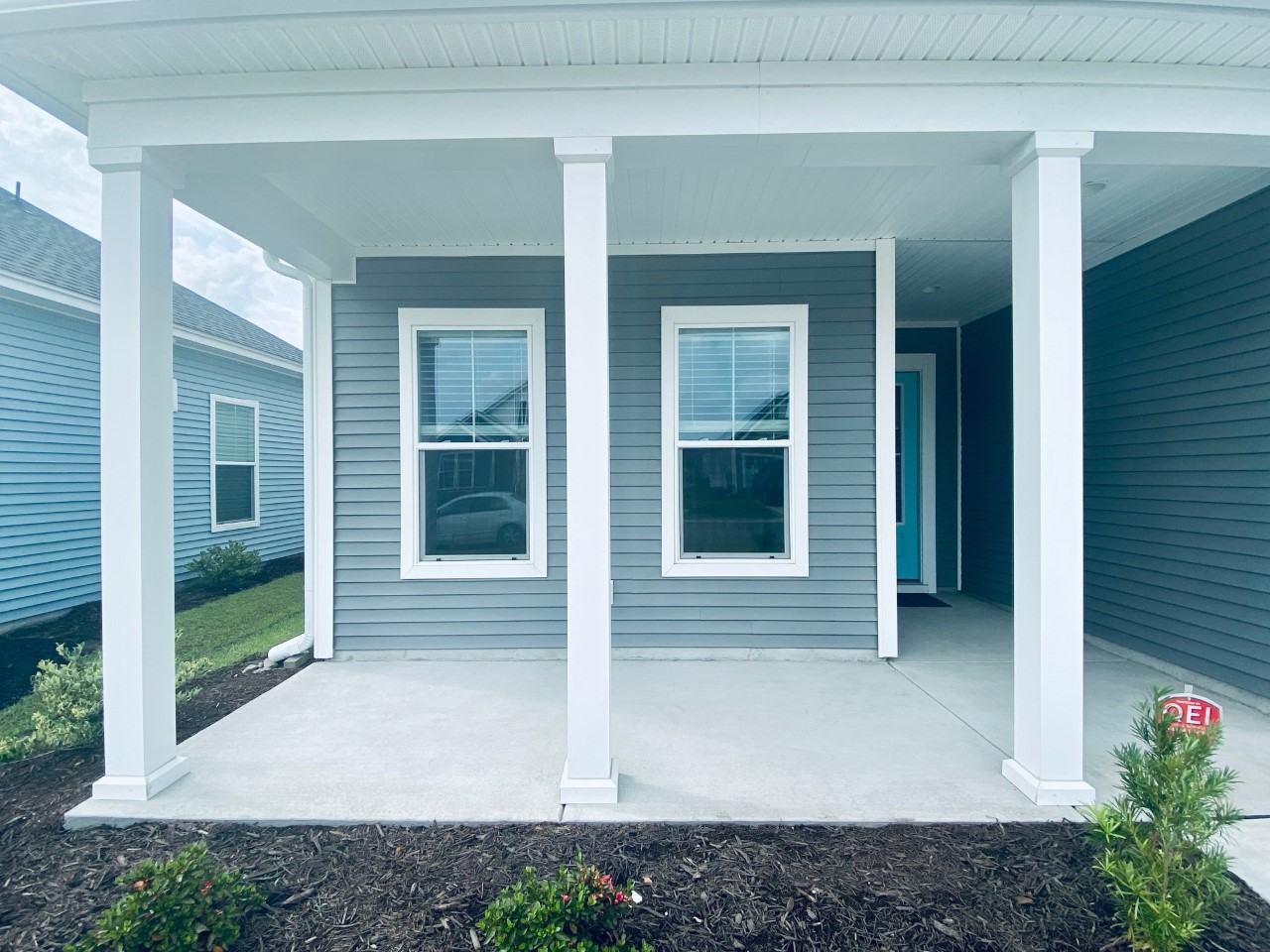 8016 Brogdon Dr - Photo 3 of 40