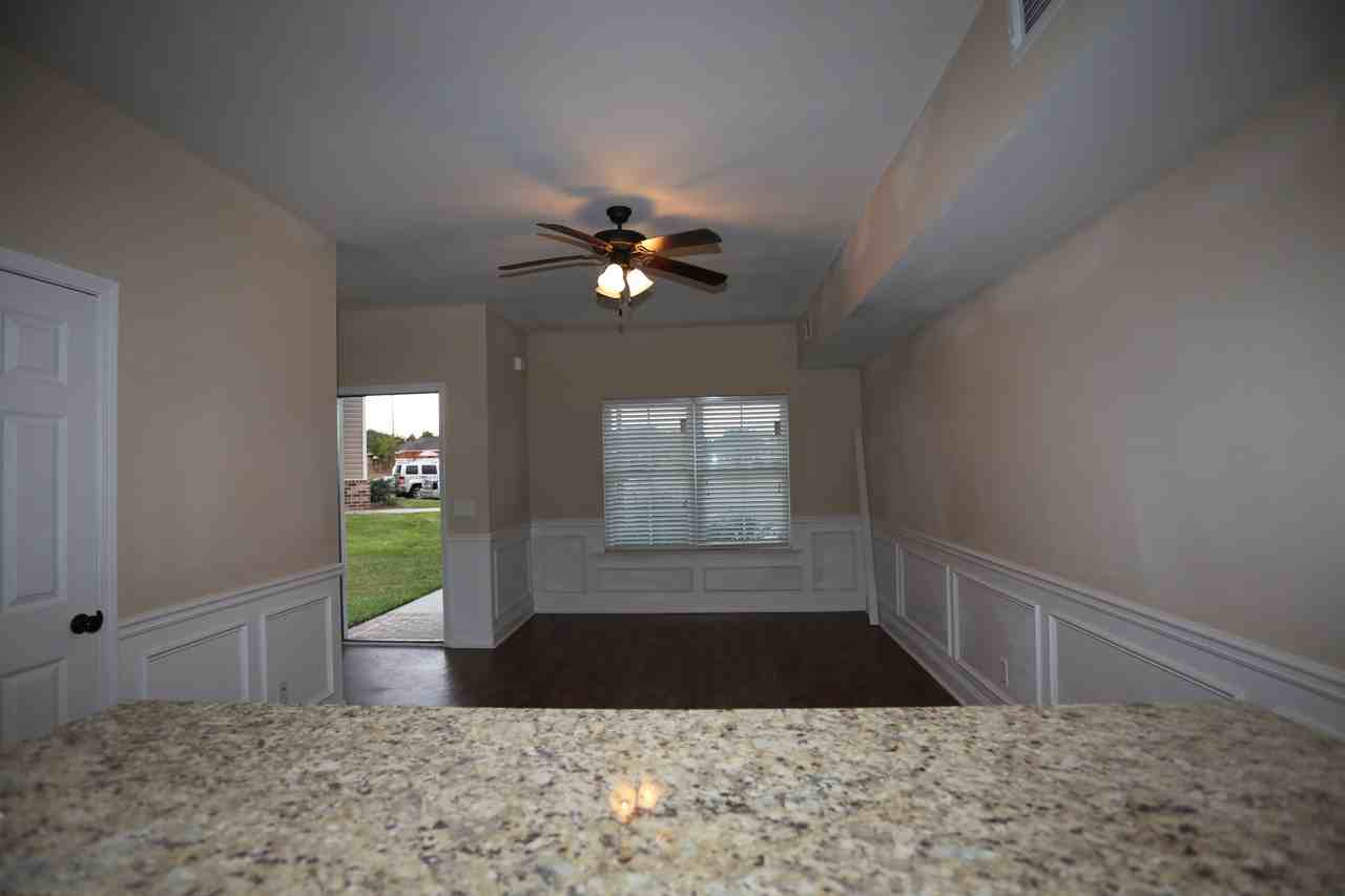 112 Reserve Ln - Photo 3 of 5