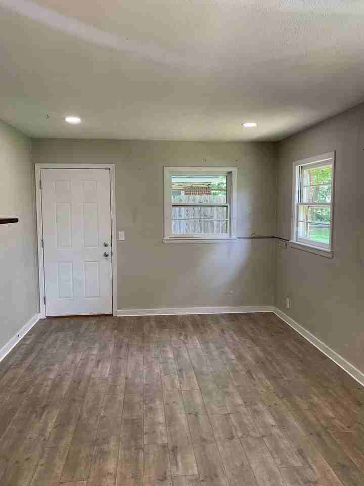 228 N Joann St - Photo 2 of 5