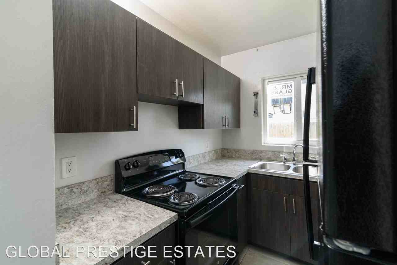 2781 SW 2nd Street - Photo 3 of 15