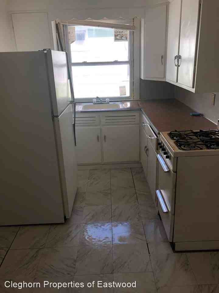 1005-07 Tyson Pl - Photo 2 of 8