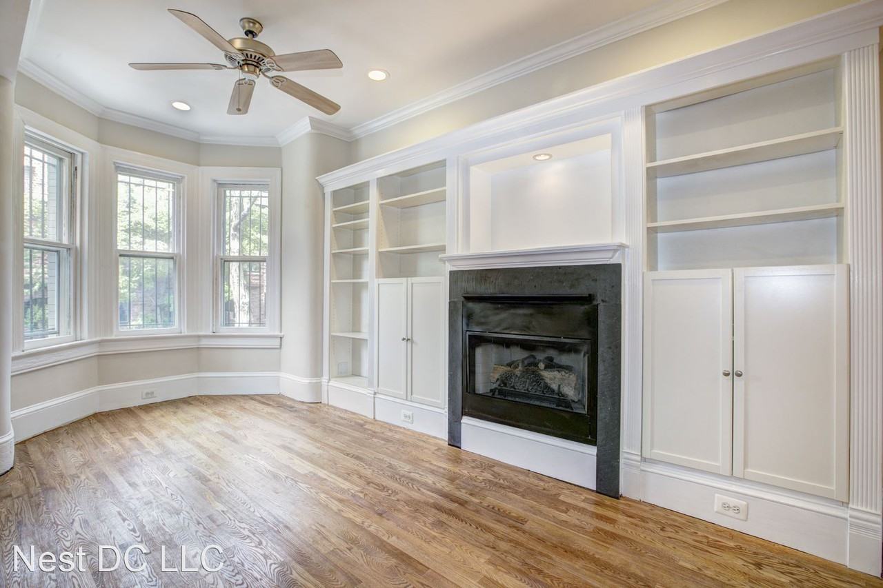 633 C ST NE - Photo 3 of 25