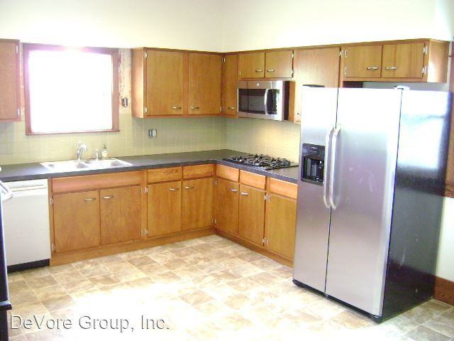 21030 Sycamore Rd - Photo 3 of 18