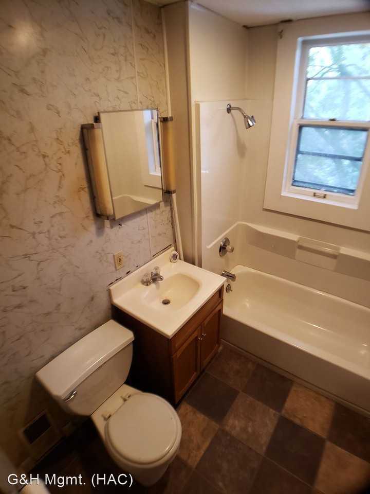 210 & 212 3rd Ave NW - Photo 3 of 13
