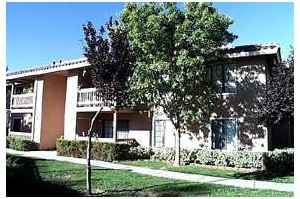 Newporter Apartments - Photo 3 of 13