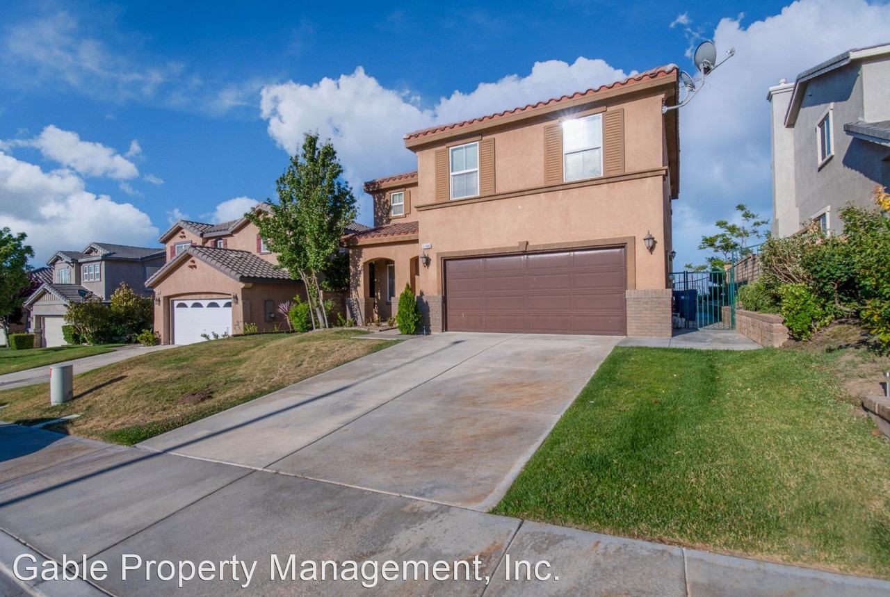 37400 Queen Anne Pl - Photo 2 of 20