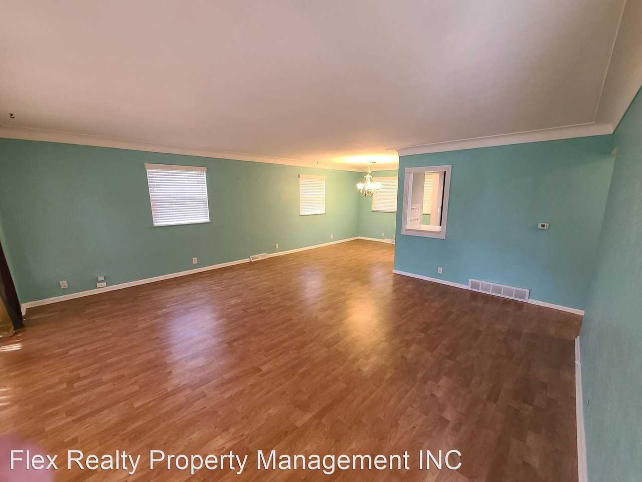 2419 Ashborne Pl - Photo 2 of 14