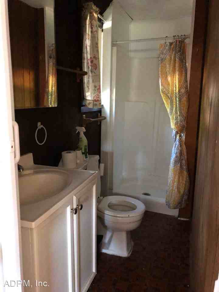 133 Lafayette Road - Photo 2 of 5