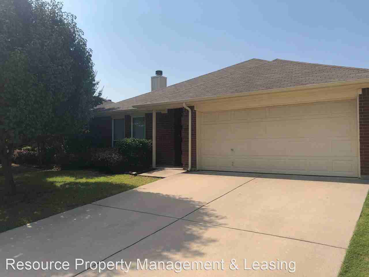 645 Fossil Wood Dr - Photo 2 of 19