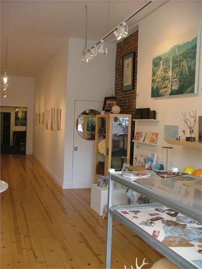 WCS 246 Commercial Street - Photo 2 of 9