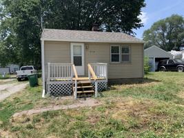 featured image of 4754 Ne 27th Ct