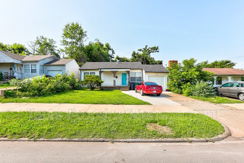 10 Se Grand Blvd - Photo 3 of 28