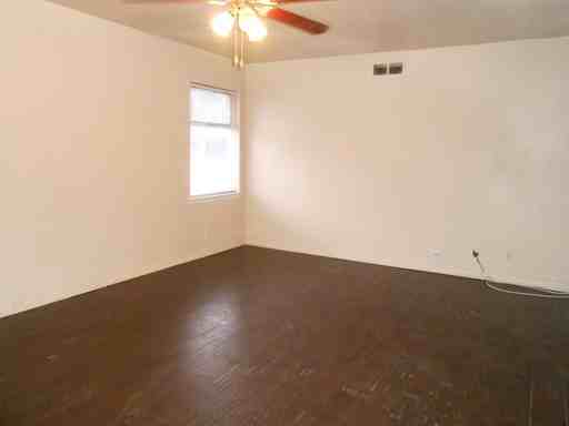 1925 Balla Way - Photo 3 of 15