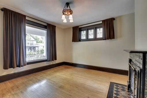 1117 N Washington Ave - Photo 3 of 10