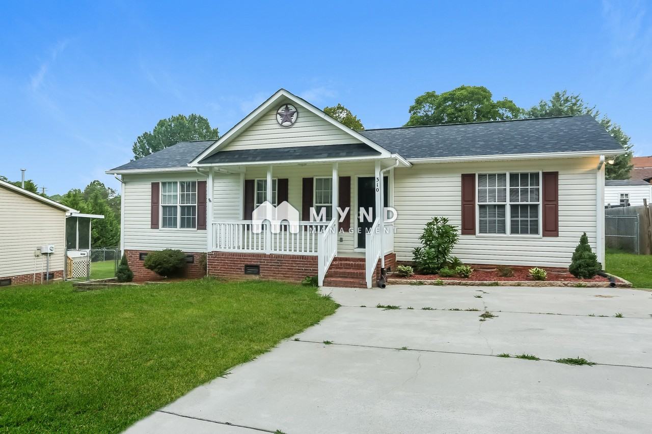 310 S Correll St - Photo 2 of 17